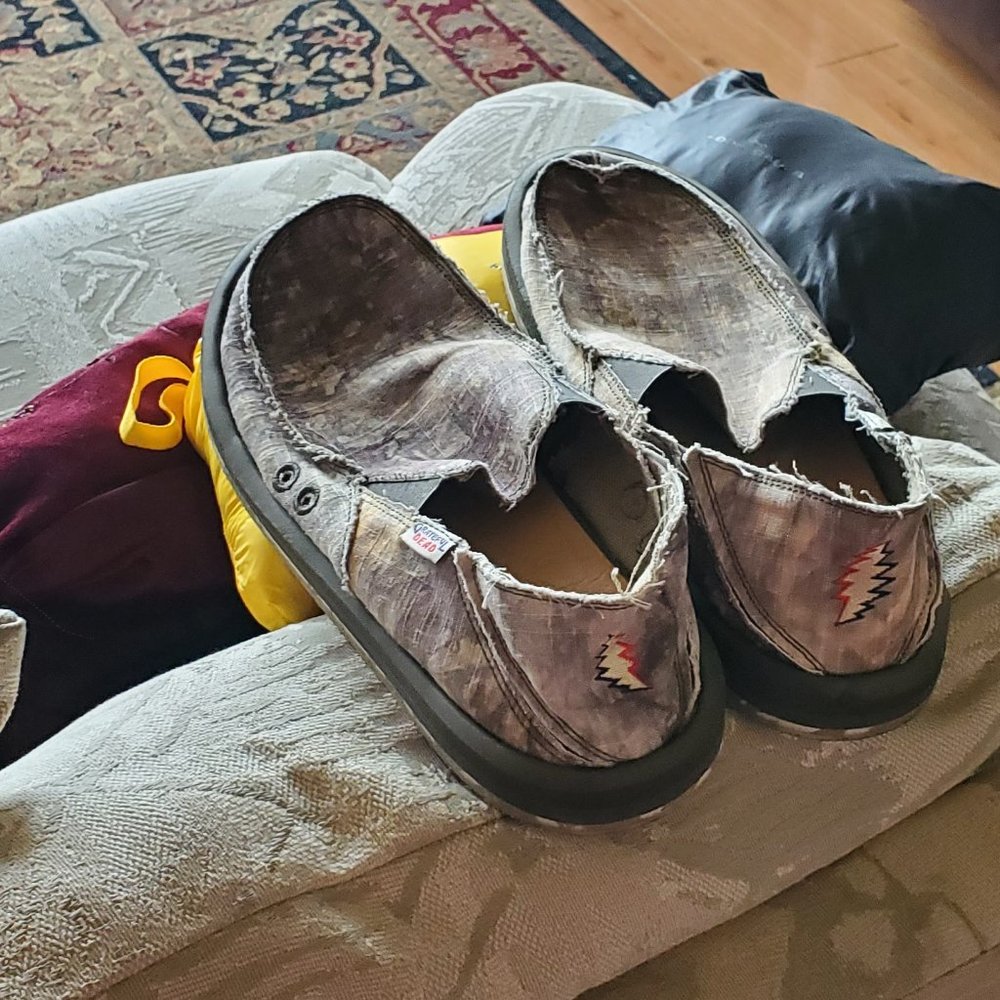 Sanuk tie dye grateful dead collaboration (Brand new)